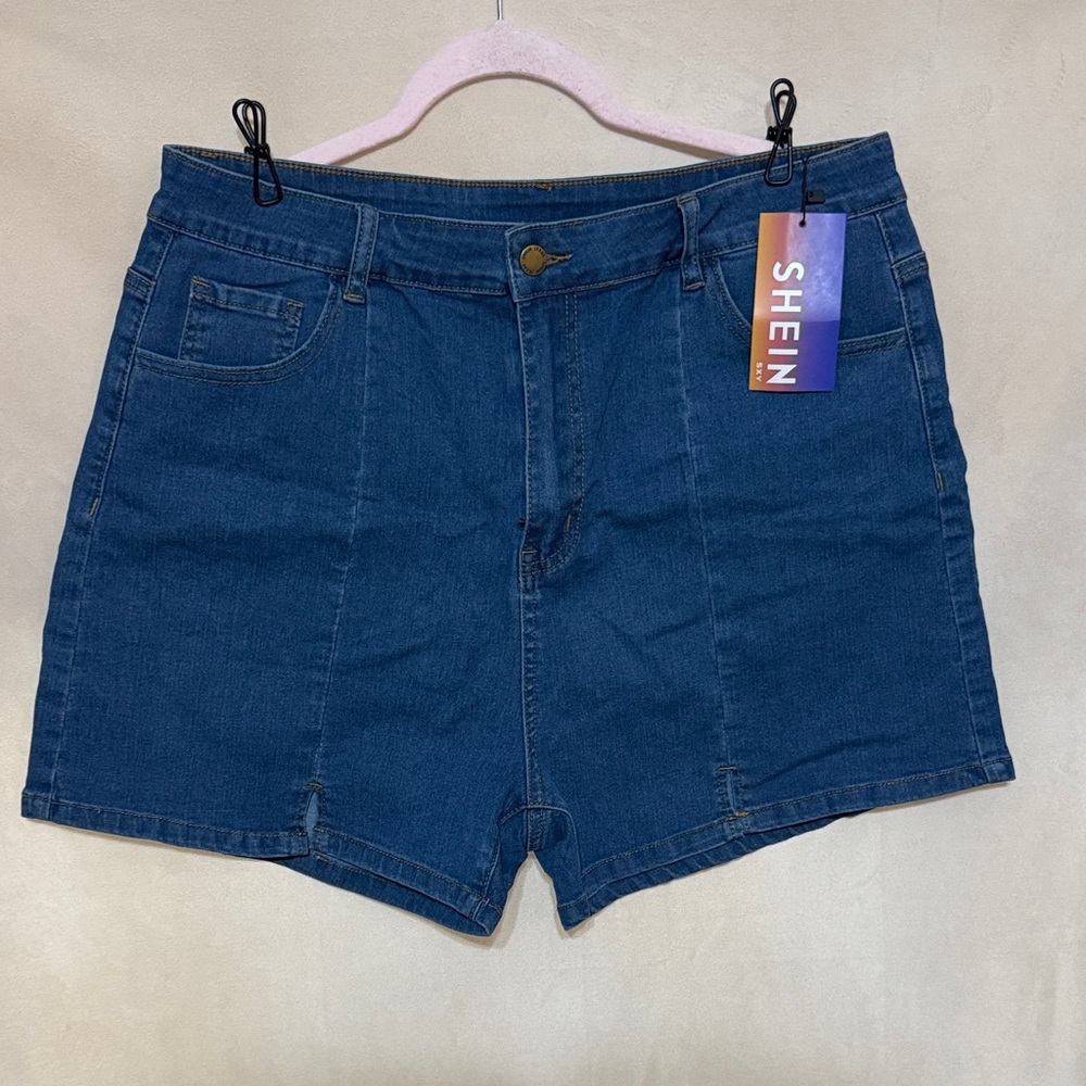 SHEIN Dark Blue High-Rise Denim Shorts